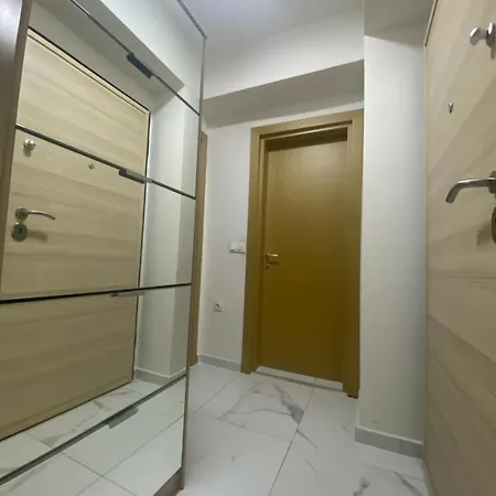 Apartment Center Serviced *