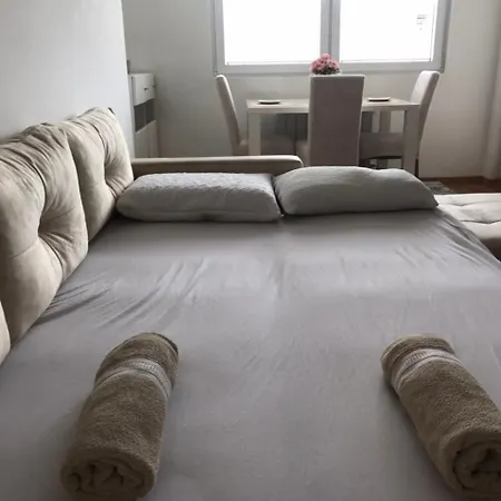 Center Serviced דירה *