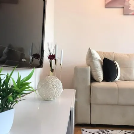 Apartment Center Serviced *